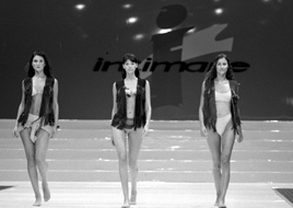 Negativo D12-18 Trio con Giada e Bruna Alta